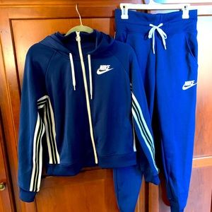 Nike track suit